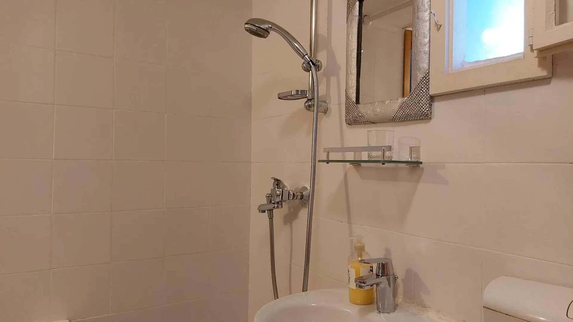 Rm Antonio On Dumanica St - En-Suite Rm 5 Min To The Old Town Of Split Pensjonat