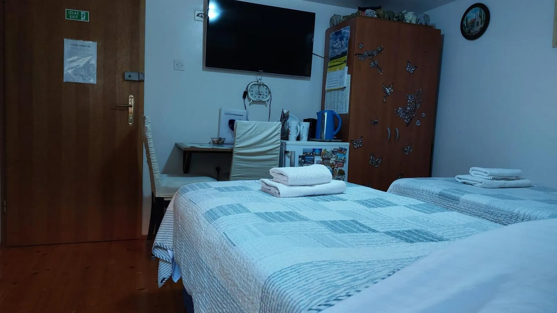 Rm Antonio On Dumanica St - En-Suite Rm 5 Min To The Old Town Of スプリト ゲストハウス